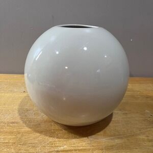Vtg 1986 Haeger Pottery White Orb Vase 4306 Postmodern Minimalist 8" Round USA